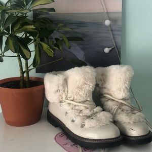 Fuzzy White Winter Booties